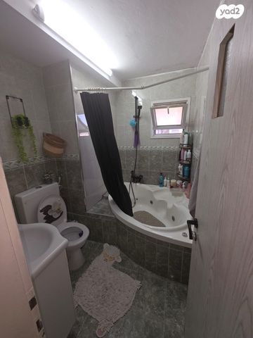 דירה, שקד 56, מורדות טבריה, טבריה