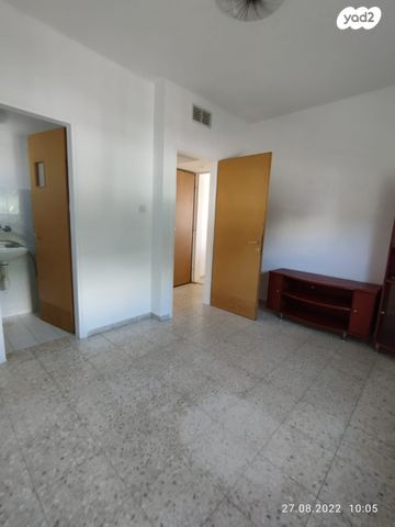 דירה, שדרות אליעזר בן יהודה 4, גולדה, אשקלון