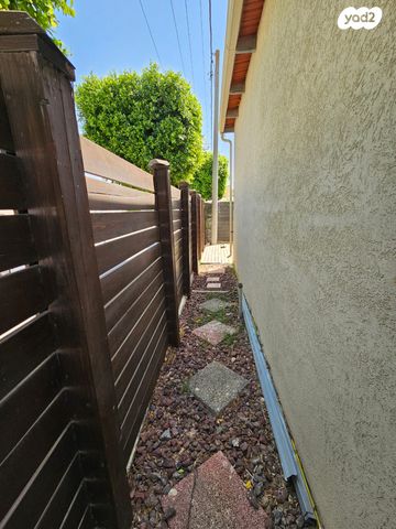 דו משפחתי, בציר 2, שכון עובדים, עפולה