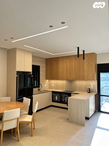 דירה, אבן שפרוט 20, רחביה, ירושלים