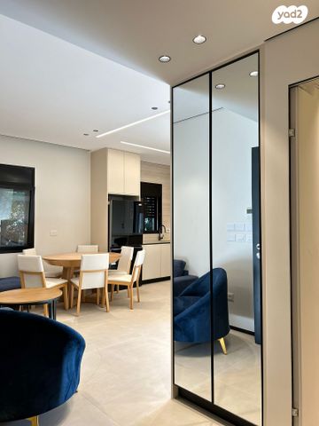 דירה, אבן שפרוט 20, רחביה, ירושלים