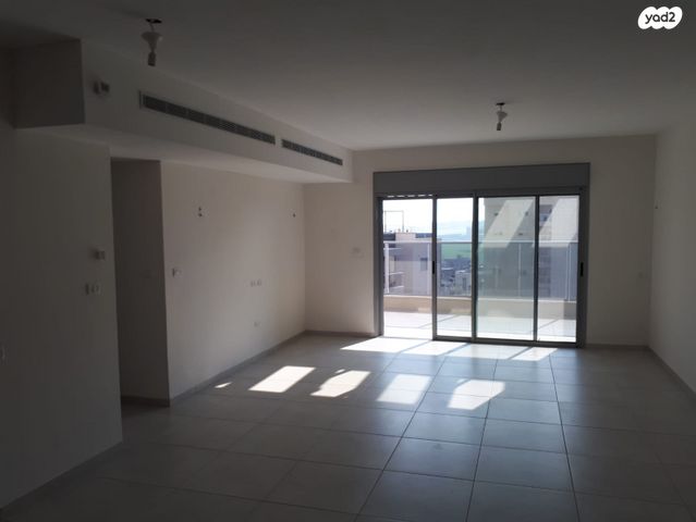 דירה, שדרות רובע יזרעאל 10, רובע יזרעאל סביוני העמק, עפולה