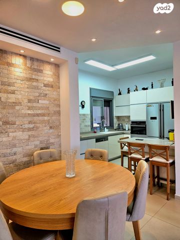 גג/ פנטהאוז, שניר 12, הפארק, חדרה