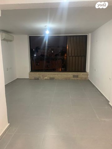 דירה, הרב אברהם הלל 6, משכנות, רמלה