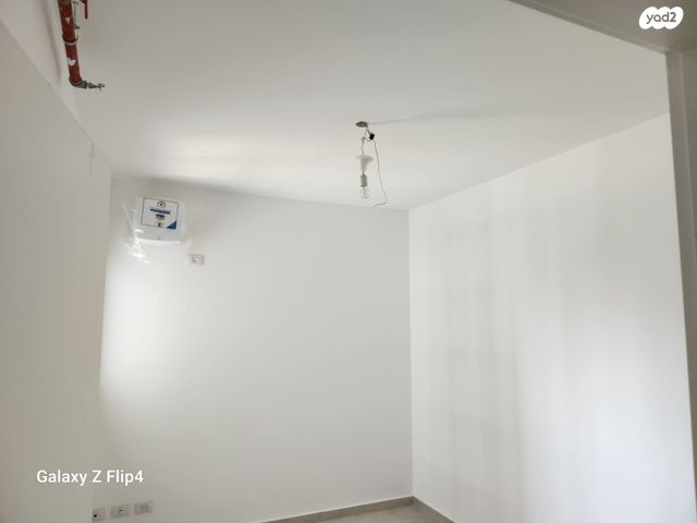 דירה, יצחק שמיר 14, רמת הדר, גבעת שמואל