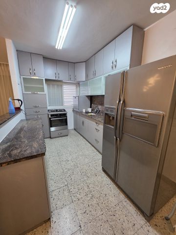 דירה, מפרץ שלמה 41, קרית שרת מערב, חולון