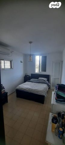 דירה, גאולים 44, נאות שושנים, חולון