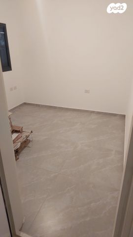 דירה, הגפן 4, כרמי הנדיב, אחוזת רוטנר, קרית מלאכי