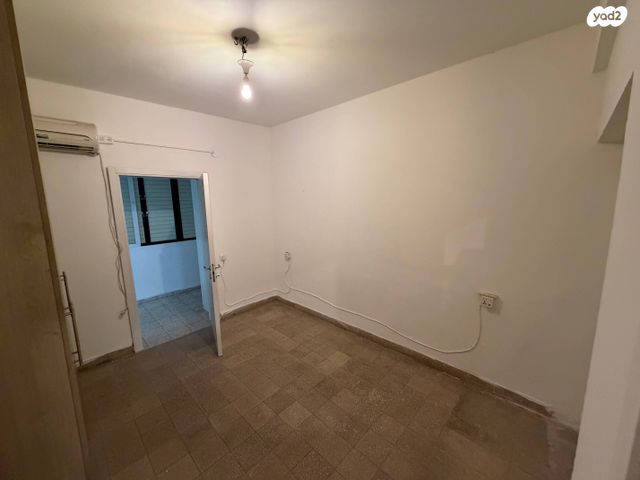 דירת גן, העלייה השנייה 17, בת גלים, חיפה