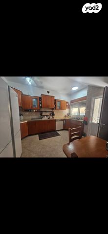 דופלקס, האצ"ל 156, שיכון ד', קרית שמונה