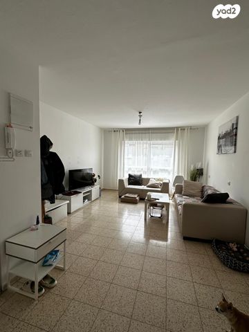 דירה, אייר 17, נווה הדרים, אשקלון