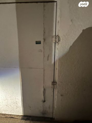 מחסן, אלכסנדר זייד 32, קרית חיים מזרחית, חיפה