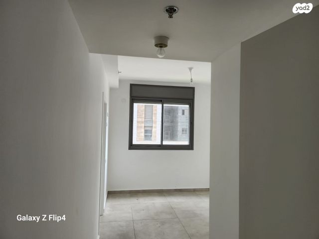 דירה, יצחק שמיר 14, רמת הדר, גבעת שמואל