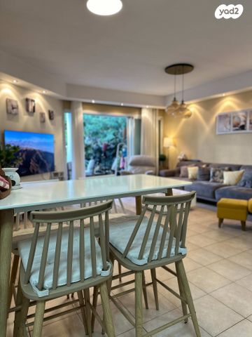 דירה, אורי צבי גרינברג 23, בן גוריון, חולון