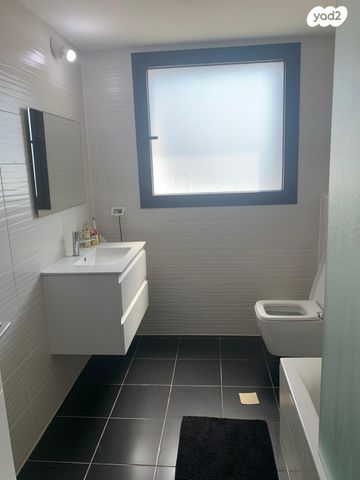 דירה, המעיין 3, שכונת הראשונים, רמת גן