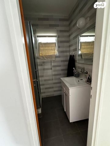 דירה, אייר 17, נווה הדרים, אשקלון