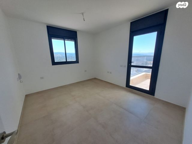 דירה, האחים 24, נווה שמיר רמת בית שמש ה-1, בית שמש