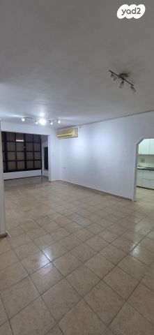 דירה, שדרות בנימין 49, מרכז העיר דרום, נתניה