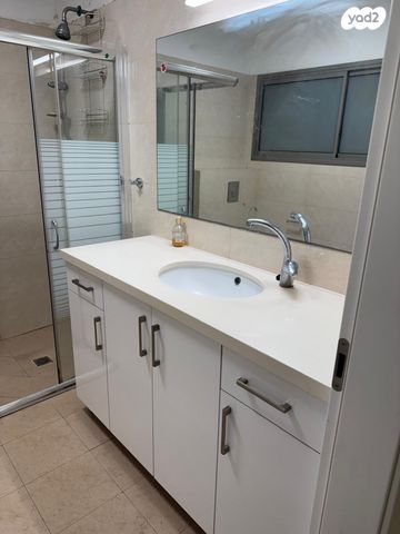 מרתף/ פרטר, הזמיר 9, המרכז, קרית אונו