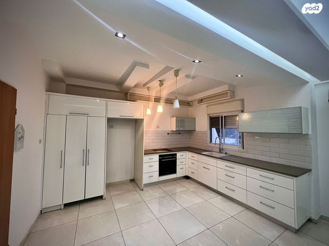 מרדכי אנילביץ' 23