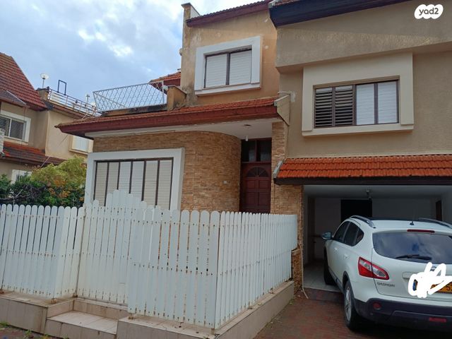 דו משפחתי, בציר 2, שכון עובדים, עפולה