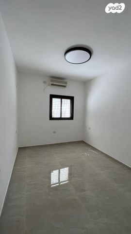 דירה, יריחו 23, קרית שרת מערב, חולון