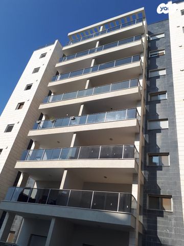 דירה, שדרות רובע יזרעאל 10, רובע יזרעאל סביוני העמק, עפולה