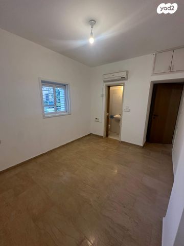 דירה, תל חי 70, נגבה, רמת גן