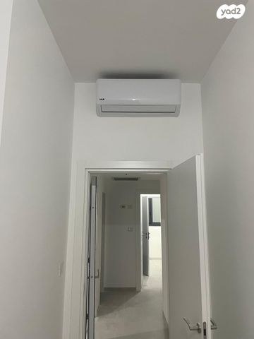 דירה, אלה 25, בת חפר, בת חפר