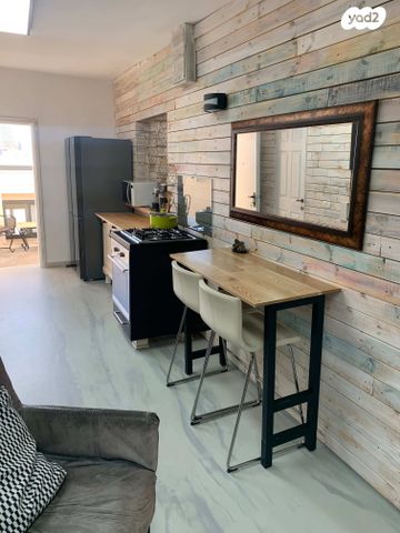 יחידת דיור, חוף הים 39, הראשונים, שלומי