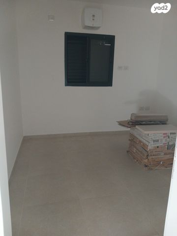 דירה, לאה גולדברג 6, צפון נס ציונה, נס ציונה