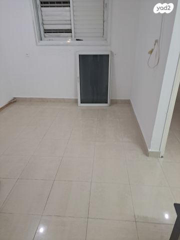 יציאת אירופה 16