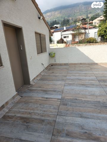 יחידת דיור, חנה סנש 15, שיכון ג', קרית שמונה