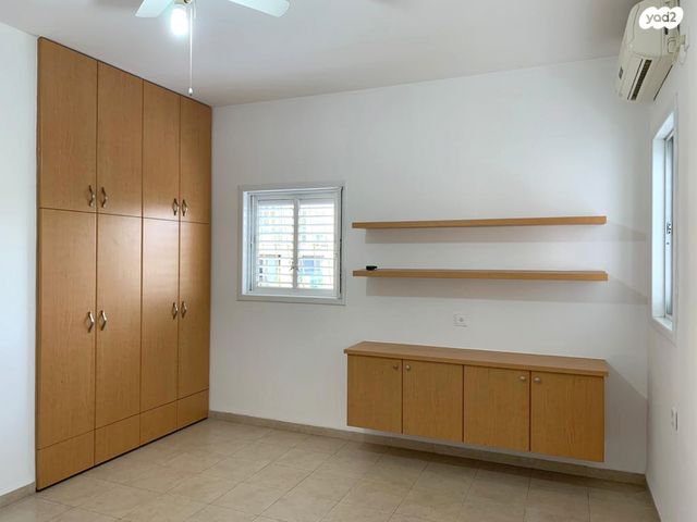 דירה, תנועת המרי 4, גני אילן, קרית אונו