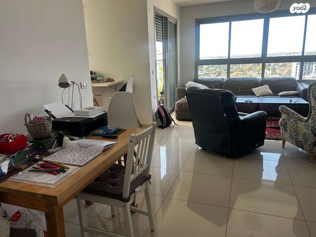 דירה, הראשונים 2, רמתיים, הוד השרון