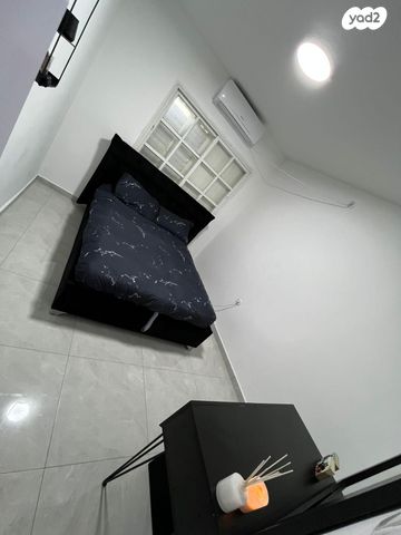 דירה, אצ"ל 46, שז"ר / דקר, טירת כרמל