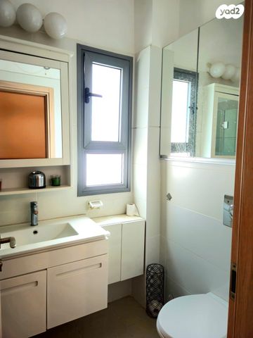 גג/ פנטהאוז, שניר 12, הפארק, חדרה