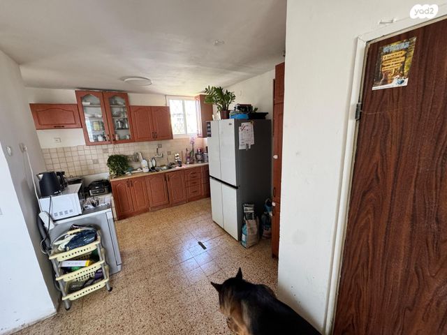 דירה, שדרות ז'בוטינסקי 10, קרית ים  א', קרית ים