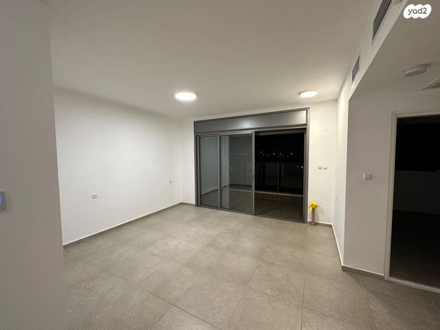 יהושע חנקין 33