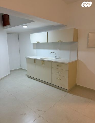 בית פרטי/ קוטג', ברקת 57, שערי תקווה, שערי תקווה