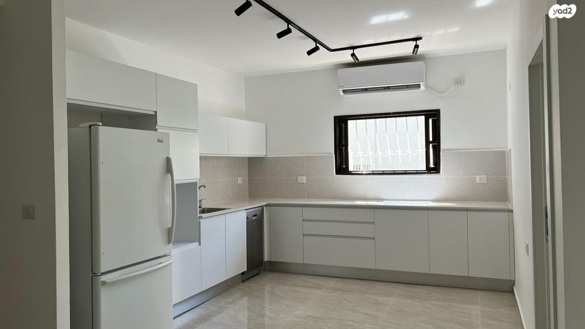 דירה, יריחו 23, קרית שרת מערב, חולון