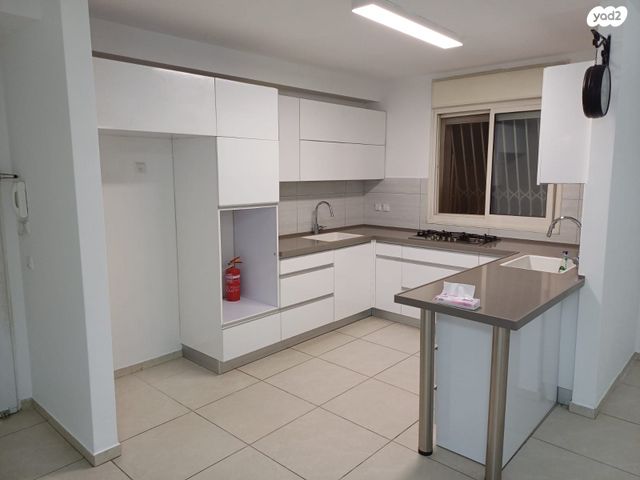 עמנואל זיסמן 32