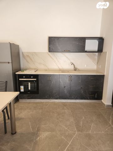 יחידת דיור, חנה סנש 15, שיכון ג', קרית שמונה