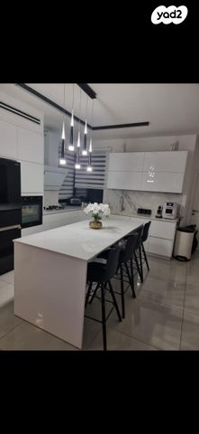 שמואל הנגיד 22