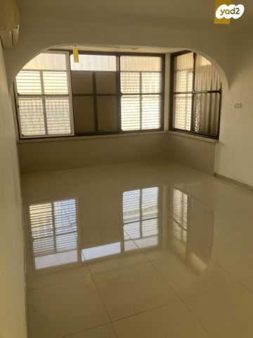 מינקובסקי 10