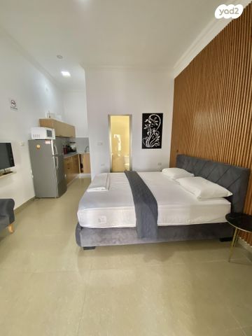 רציף אהרון רוזנפלד 11