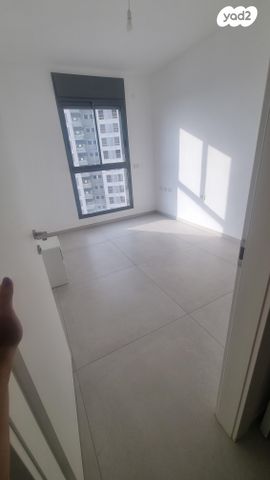 דירה, יצחק שמיר 13, רמת הדר, גבעת שמואל