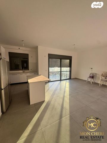 גג/ פנטהאוז, מלחמת ששת הימים 1, מרכז העיר, חדרה