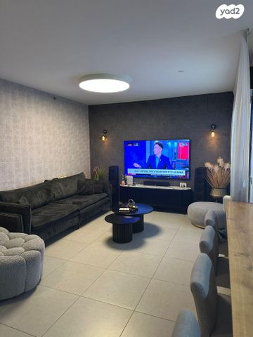 דירה, יונתן רטוש 3, פסגות אפק, ראש העין