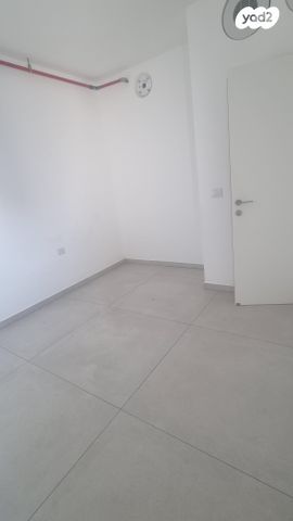 דירה, יצחק שמיר 13, רמת הדר, גבעת שמואל